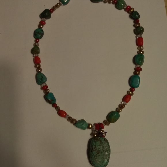 Turquoise and bead necklace - Picture 3 of 3